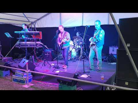 DEAD CALM PERFORMING LETS DANCE BY DAVID BOWIE AT THE BLACKBOYS INN FESTIVAL UCKFIELD DEAD CALM PERFORMING LETS DANCE BY DAVID BOWIE AT THE BLACKBOYS INN FESTIVAL UCKFIELD