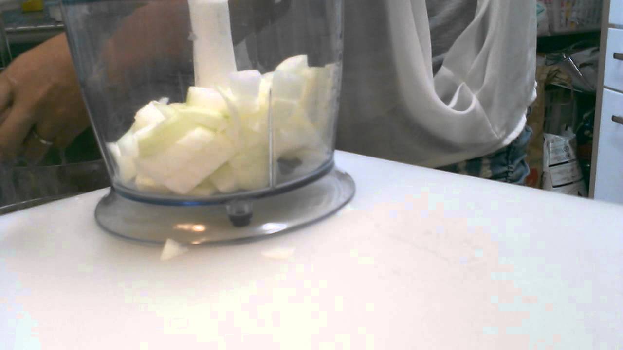 簡単 フードプロセッサーで 玉ねぎのみじん切り Youtube