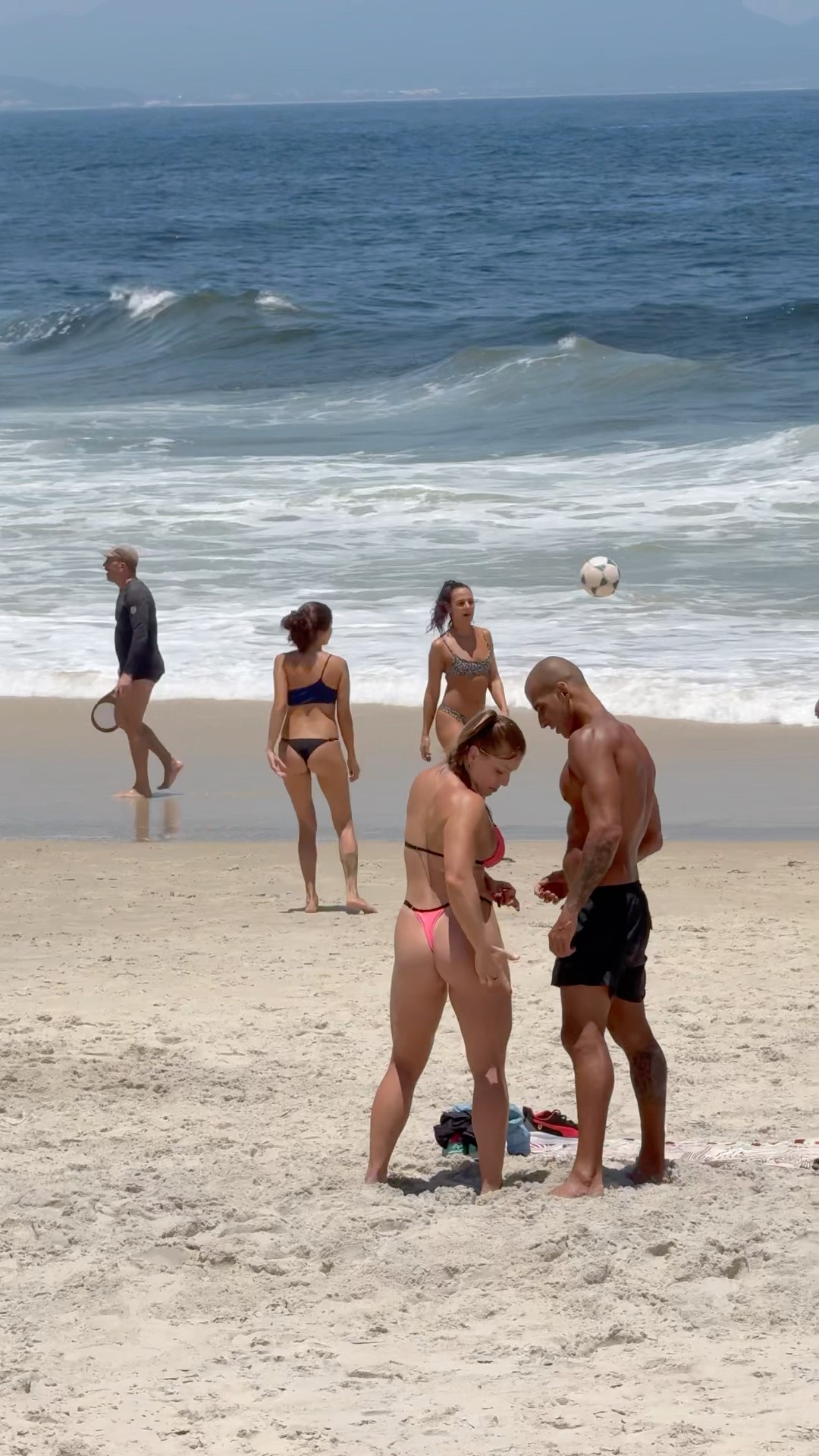 ?? Arpoador Beach A Great Day at