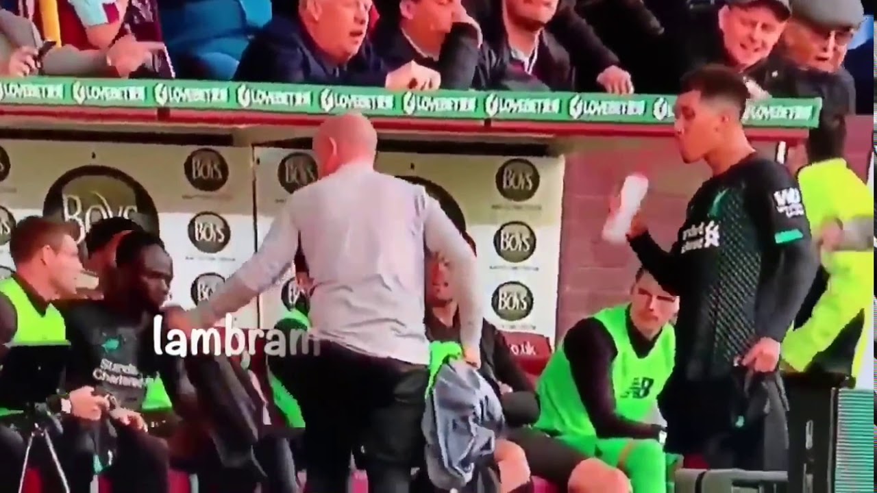 Mane vs Salah fights😳