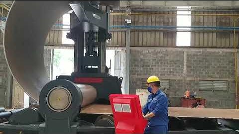 Máy lốc tôn 4 trục dùng cho ngành điện gió