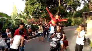 Cubit-cubitan cover bllehome society bergoyang dari yang tua samapai yang muda