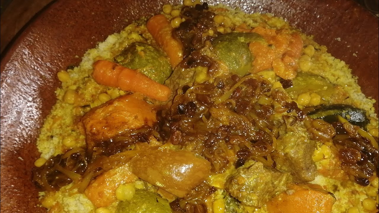 couscous Marocaine avec tfaya facile, dilicueux et magnifique 😋 YouTube