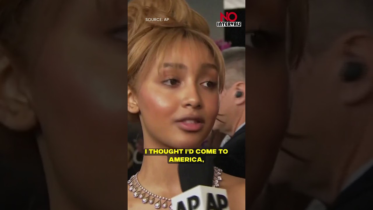 «Розовая пантера» бродит по красной дорожке премии «Грэмми».