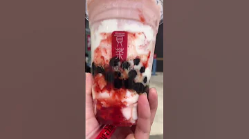 Run To Gong Cha Now Gongcha Tapioca Strawberry Almondjelly Japan Japantravel Spring Shorts 