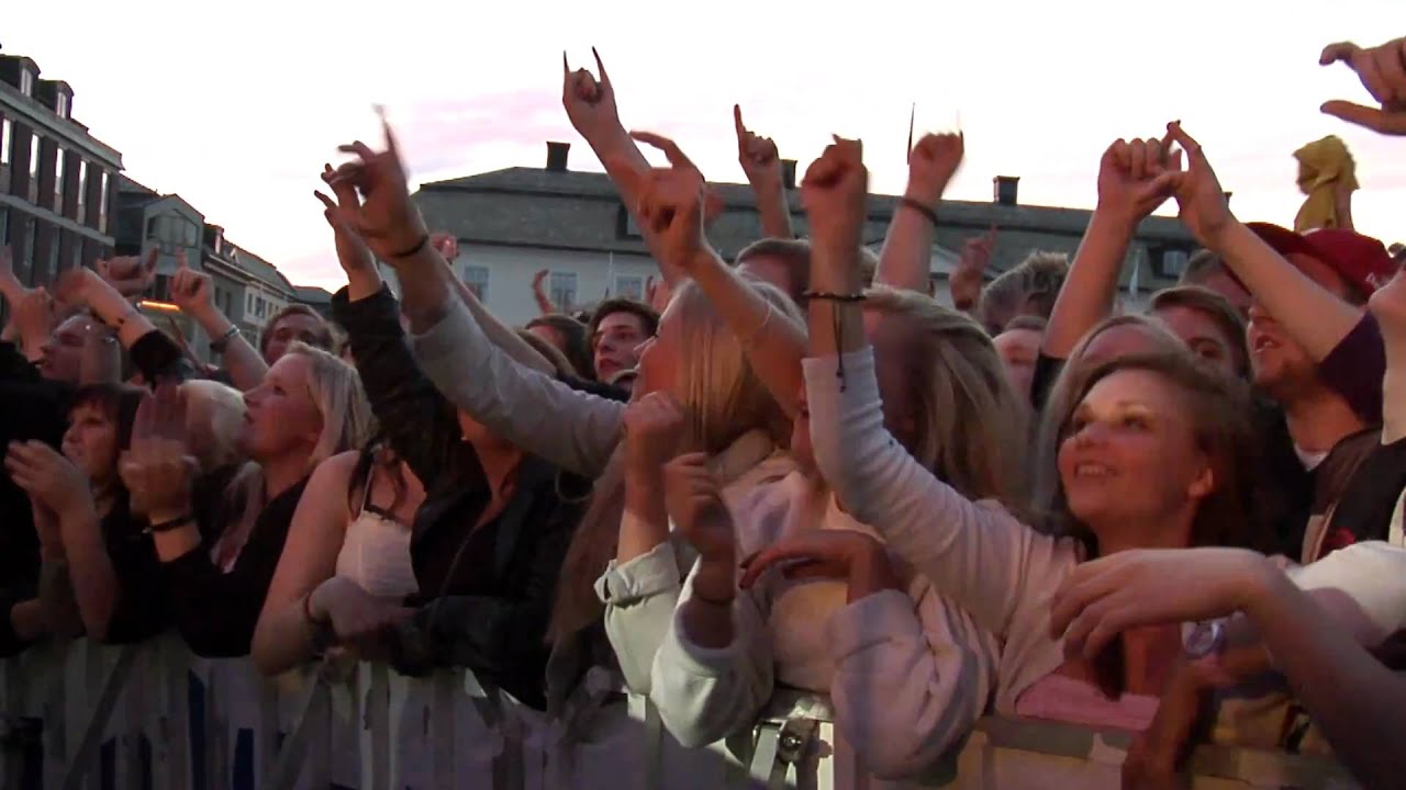 Ebba Gold - Var e vargen live 2010