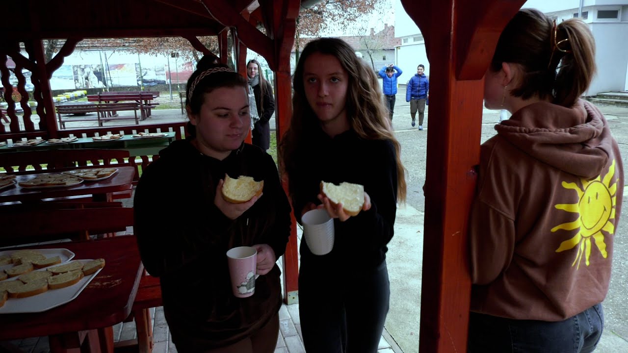 KISKUNMAJSA: MÉZES REGGELI PROGRAM AZ ARANY JÁNOS ÁLTALÁNOS ISKOLÁBAN