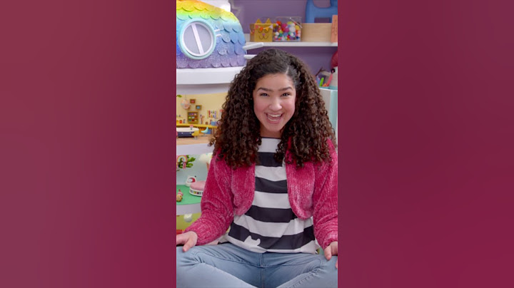 Gabby Takes to the Skies at the Macy's Thanksgiving Day Parade! | Nov. 28th | GABBY'S DOLLHOUSE