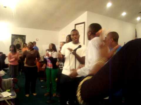 White Oak Grove Youth Praise Team singing high pra...