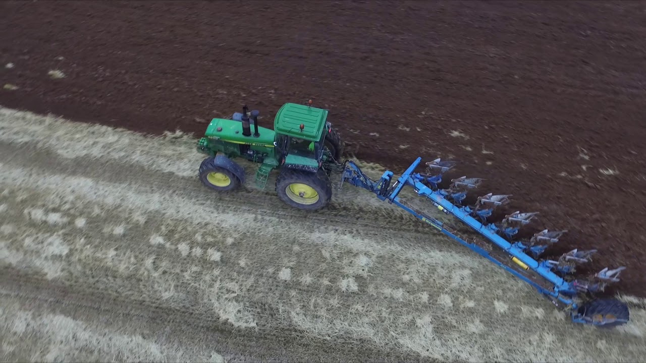 John Deere 4850 + 7 furrow Överum DVL