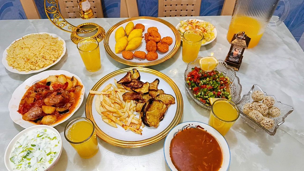 روتين رمضاني 🌙 فطور يوم الخميس سويت فلافل وكبة التمن وشوربة الشعرية سويته احمر وحلاوة الشعرية