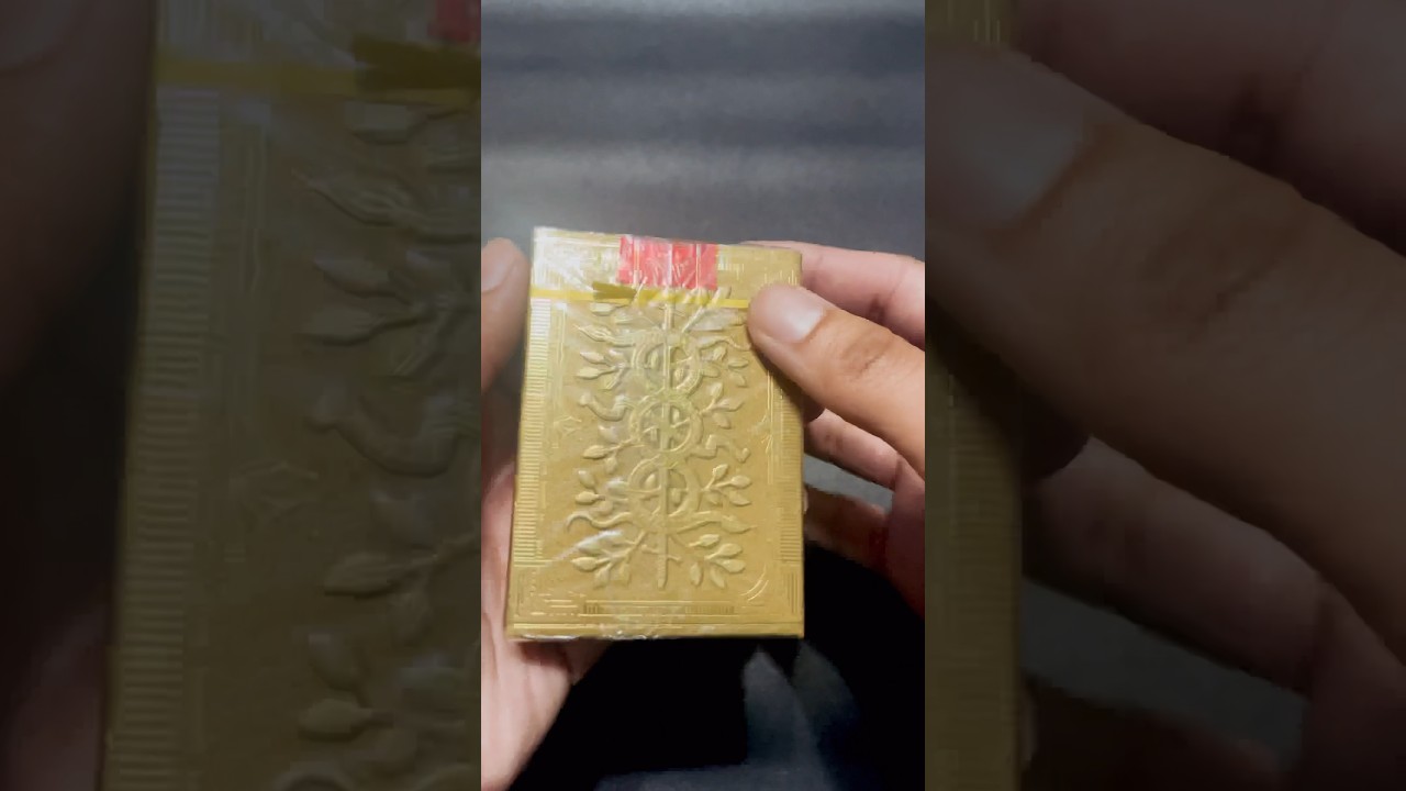 I know you want to see these GOLD MONARCHS! 