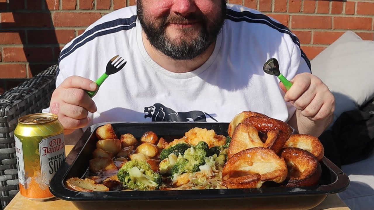 Roast dinner at mums uk mukbang