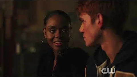 Archie and Josie Kiss - Riverdale 3x13