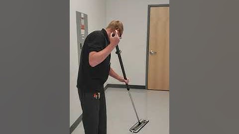 How to wax a VCT floor the easy way