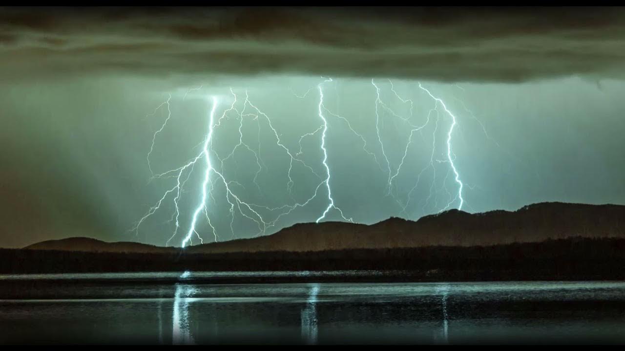 звуки грозы слушать