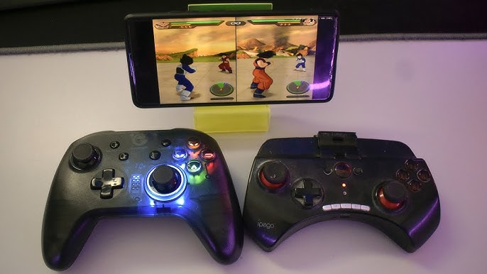 Jogo De Duas Pessoas Nos Jogos De Vídeo Usando O Gamepad Foto de Stock -  Imagem de vara, cara: 142861112