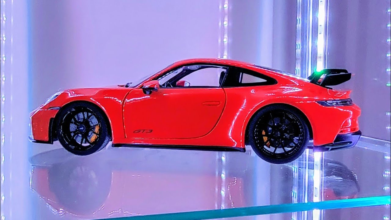 Voiture Miniature Porsche 911 992 GT3 Coupé 2022 Orange 1/18
