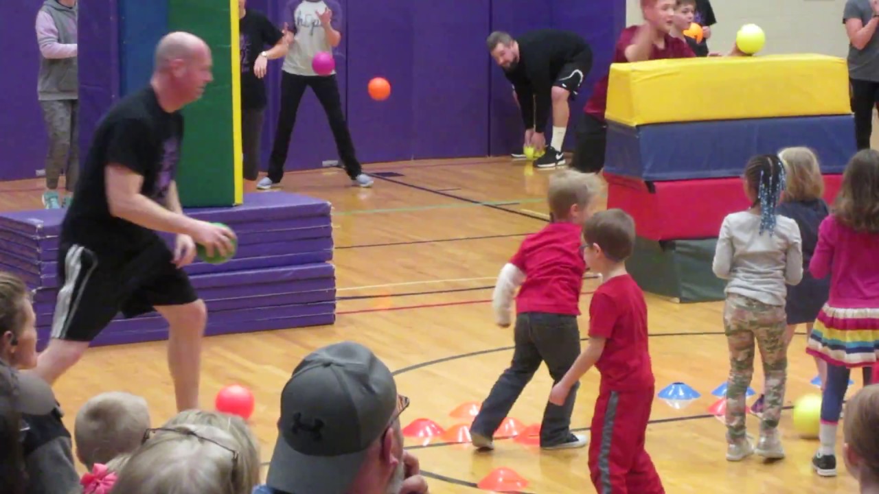 DODGEBALL MANIA! STUDENTS AGAINST TEACHERS! YouTube