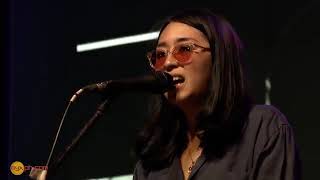 Watch Up Dharma Down Sigurado video