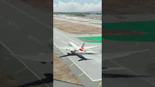 Hard Landings American Airlines Boeing 777 at San José Mineta Airport  shorts