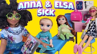 Mirabel helps Anna and Elsa Sick - Encanto Toys