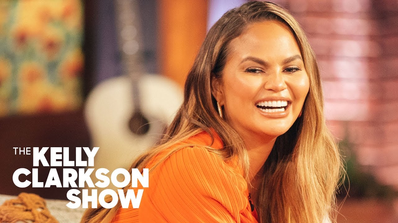 Chrissy Teigen Says Celebs Should Apologize For Being 'A [Expletive] Idiot'