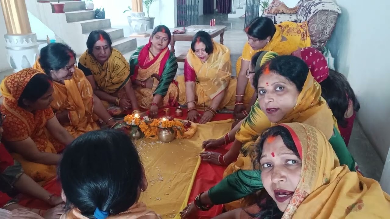 🙏गोडवा मिजत  अलसाय  गई हो मोरी अवसान मैया 💥 अवसान मैया का पैर दबाते समय न्यूगीत 🙏🙏🌺🌺