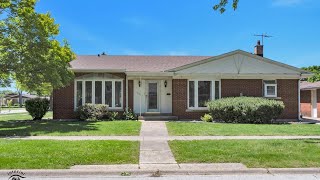 5532 Oak Center Dr, Oak Lawn, IL