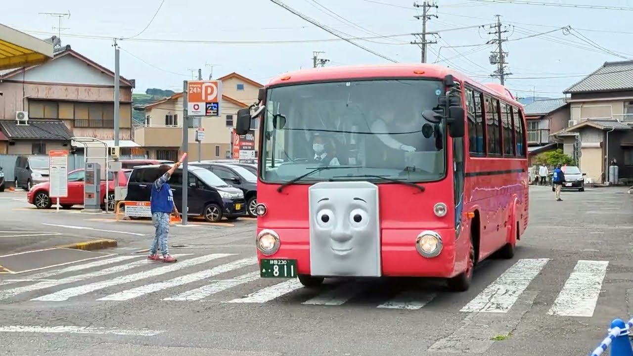Видео Берти за рулем в Японии! Томас и друзья!