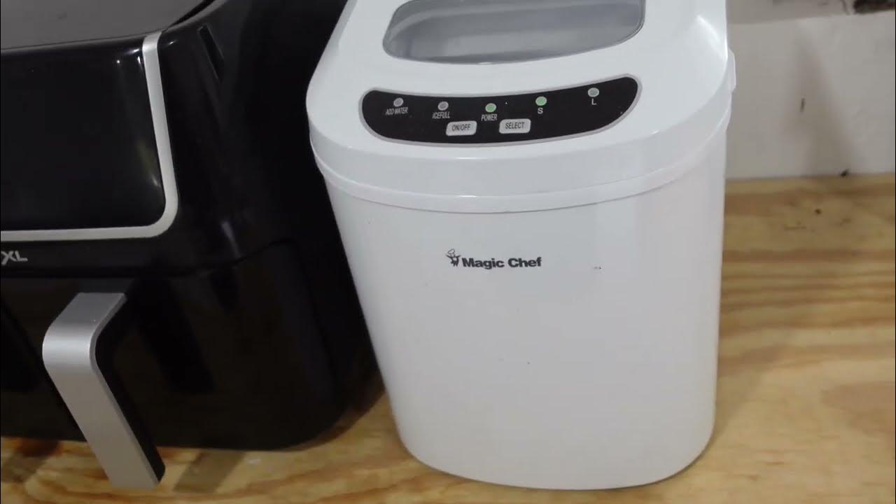 Magic Chef 27 lbs Portable Counter Top Ice Maker for your RV - Review and  Demonstration 