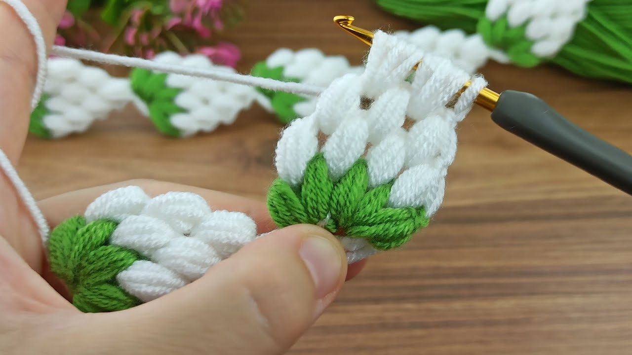 🍓 🍓 How to make a crochet strawberry bandana with a very easy method #crochet #babybandana