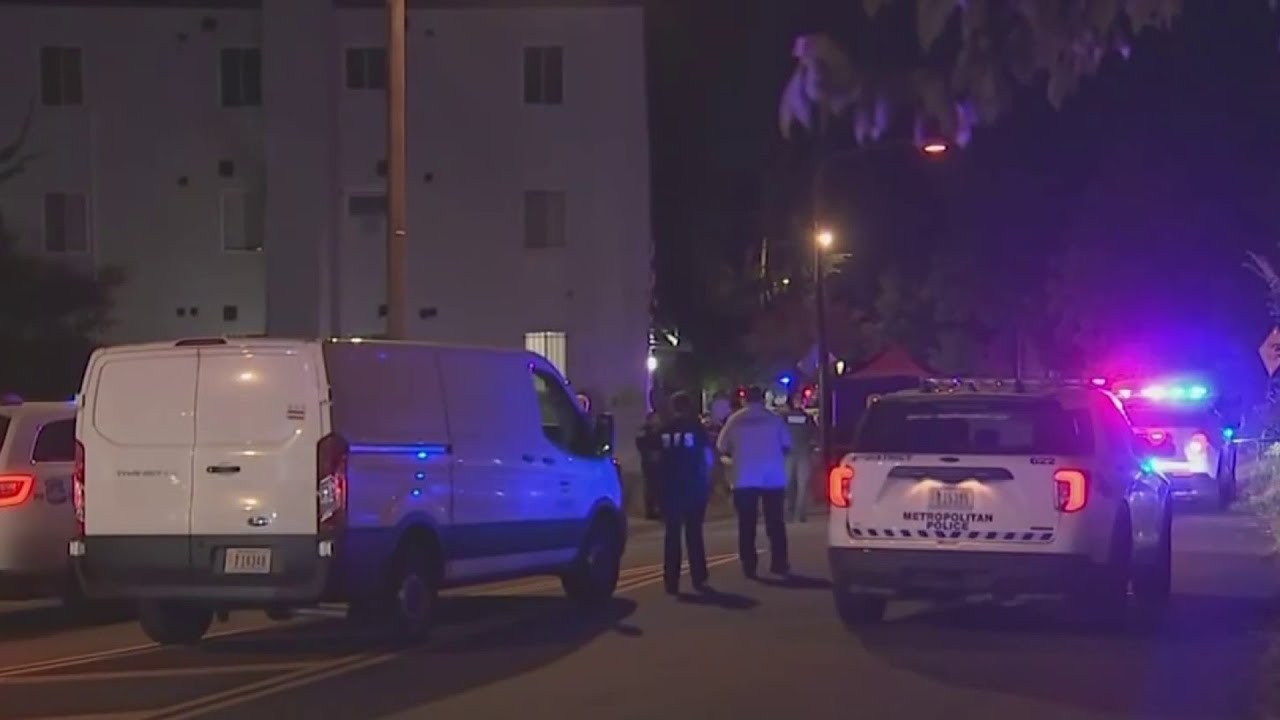 2 men killed in separate shootings in DC | NBC4 Washington - YouTube