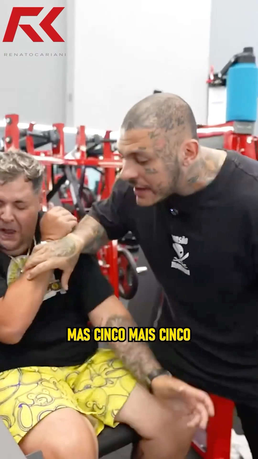 TOGURO NÃO ALIVIOU NO TREINO DE PERNAS DO MAUMAUZK! #juliobalestrin #maumauzk #toguro #legday