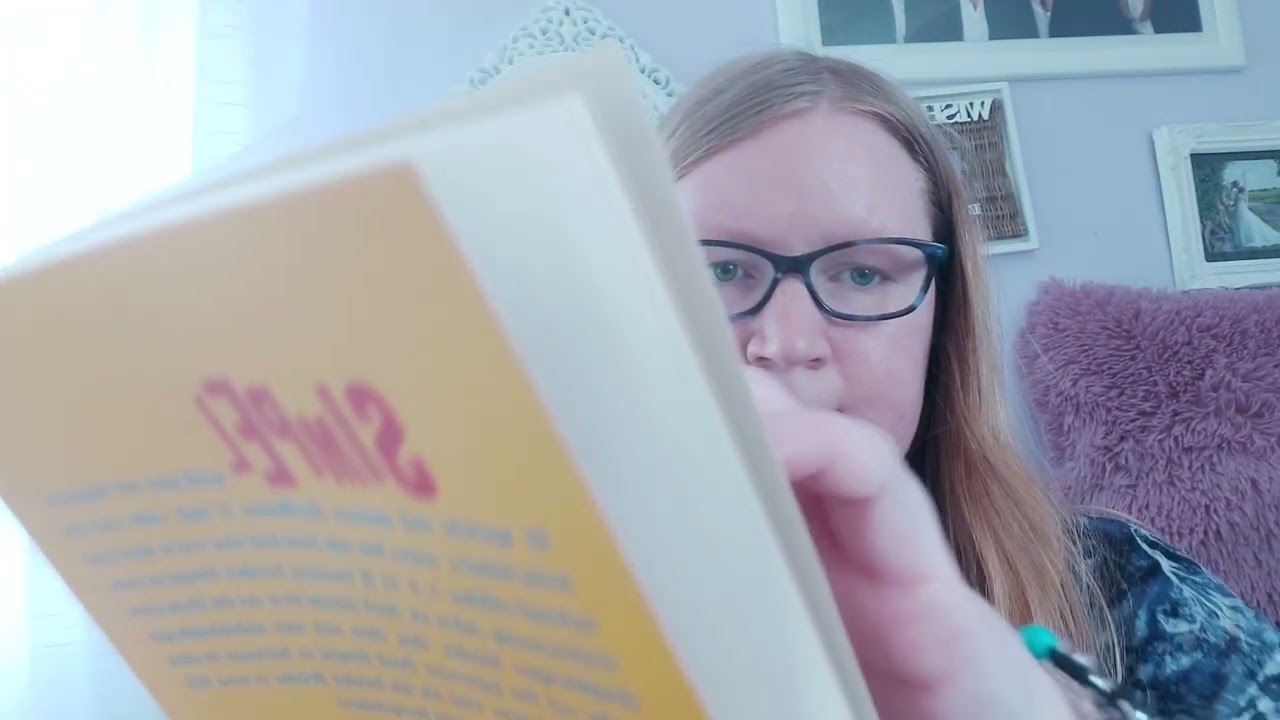 Asmr (german / deutsch) whispering, book sounds