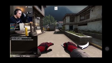 Ohnepixel checking a perfect corner Karambit Fade @ohnepixel