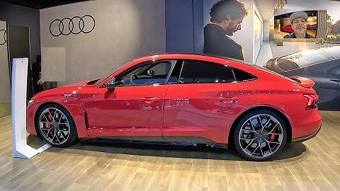 Audi RS e-tron GT performance etron Sportback sedan full electric car ev walkaround + interior W2666