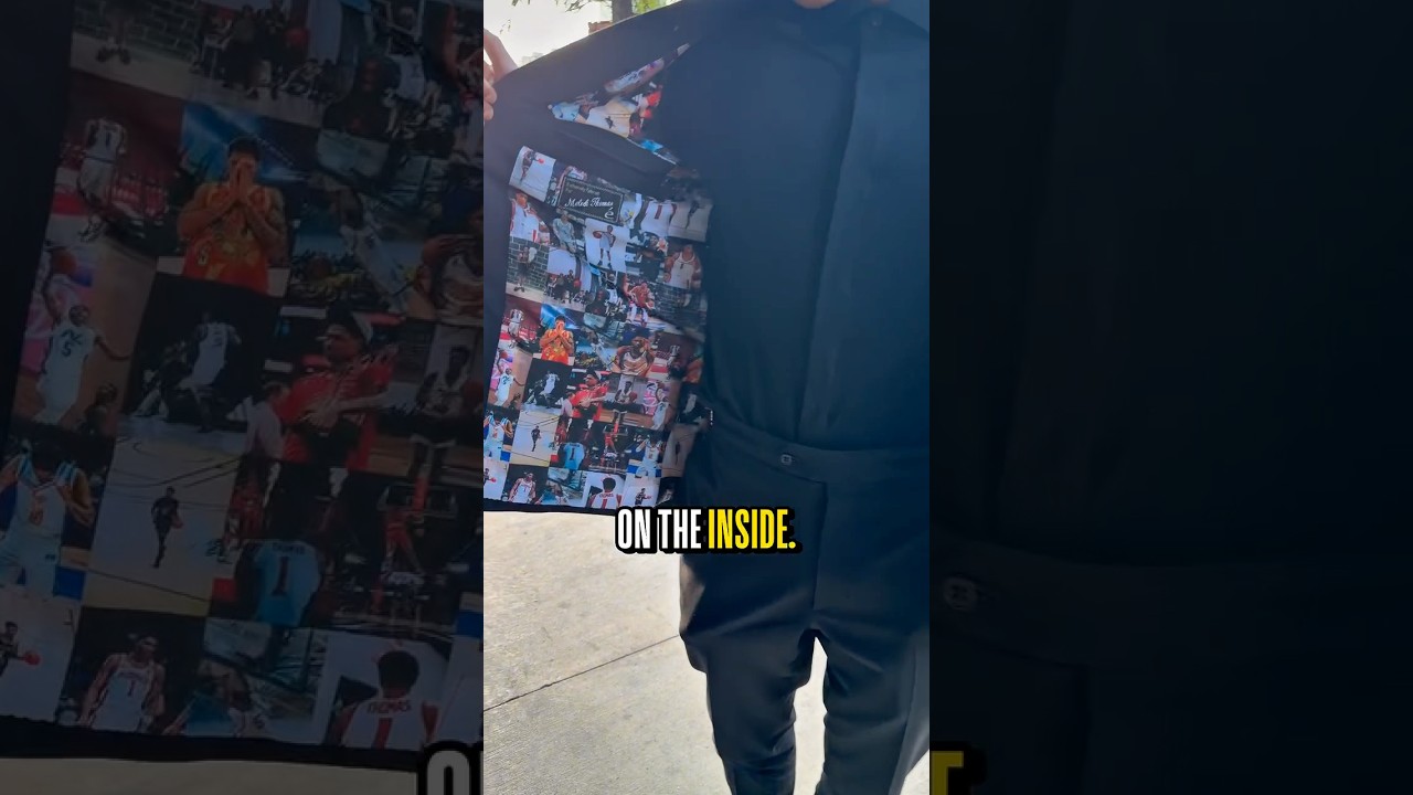 Maleek Thomas has photos of his family inside his suit ❤️