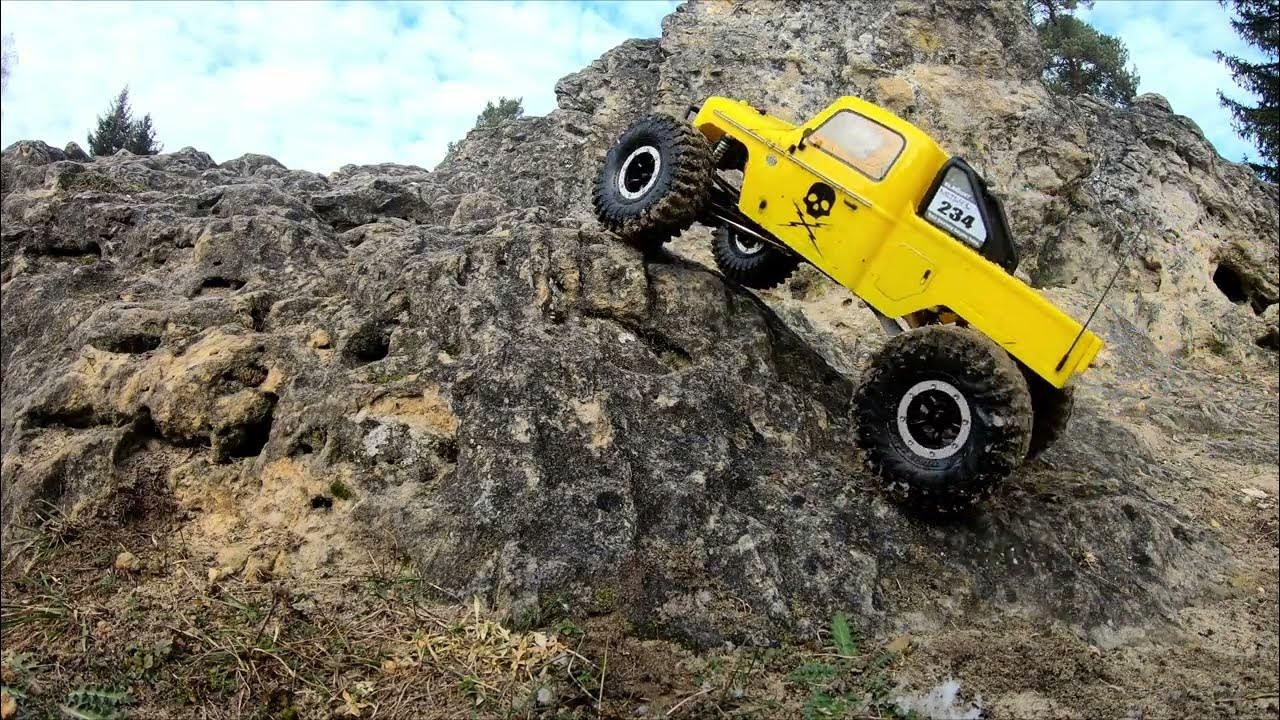 JConcepts Hold 1.9s on Element Ecto in the Snow. YouTube