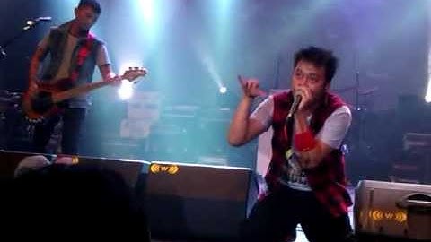 Alone At Last - Kita Bisa (new Single) Live @Symphonesia 2012 (Sabuga 05/05/2012)