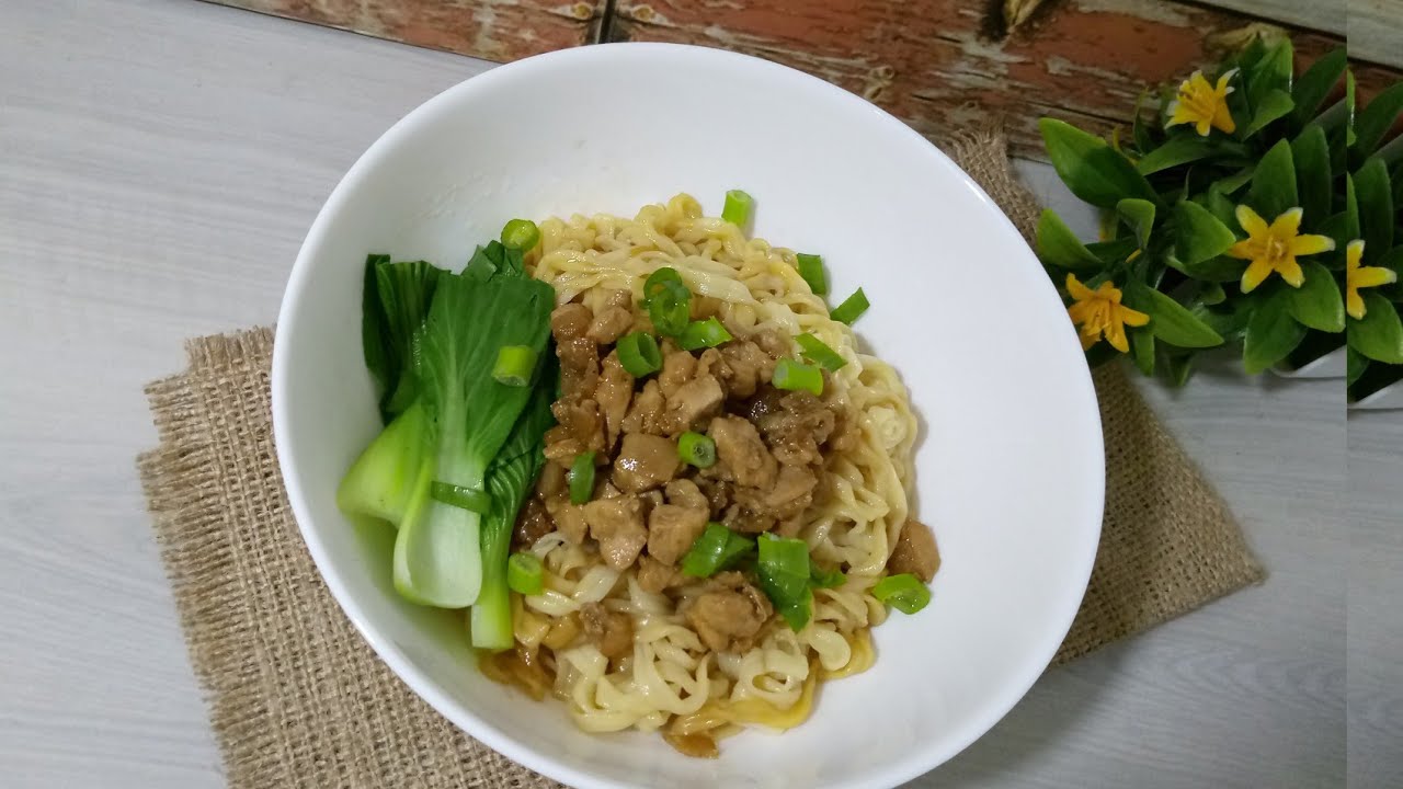 Resep Mie Ayam sederhana rasa Istimewa - YouTube