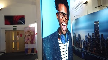 Formulate Monolith LED Walk around