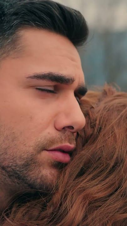 عناق مليء بالحب و الحسرة 😫💔 - مسلسل قوة الحب #shorts #sevdamalabora @atvarabic 
