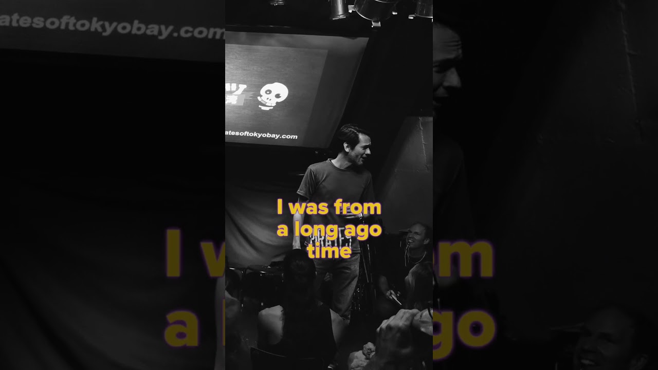 When you're from a 40's film genre but have to deal with modern Japanese technology #shorts #comedy