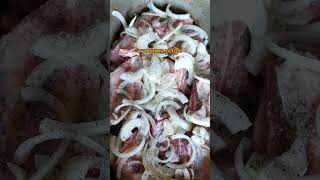 Тушёные говяжьи рёбра.  Рецепт приготовления говяжьих рёбрышек.
