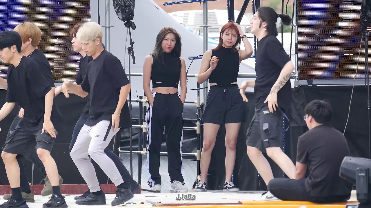 권또또 [4K] 190727 청하 밴댁서(권도연) 직캠 (Focus) -'Snapping' (Fancam) By.JJaGa !리허설 #보령
