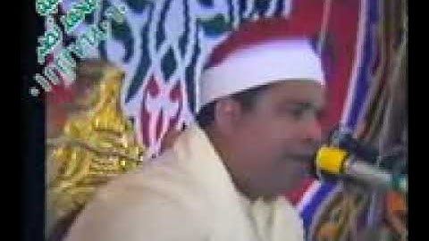 مقطع تاريخي رهيب للقارئ العملااق الشيخ محمد الليثي من سورة هود نوادر اسطوريه