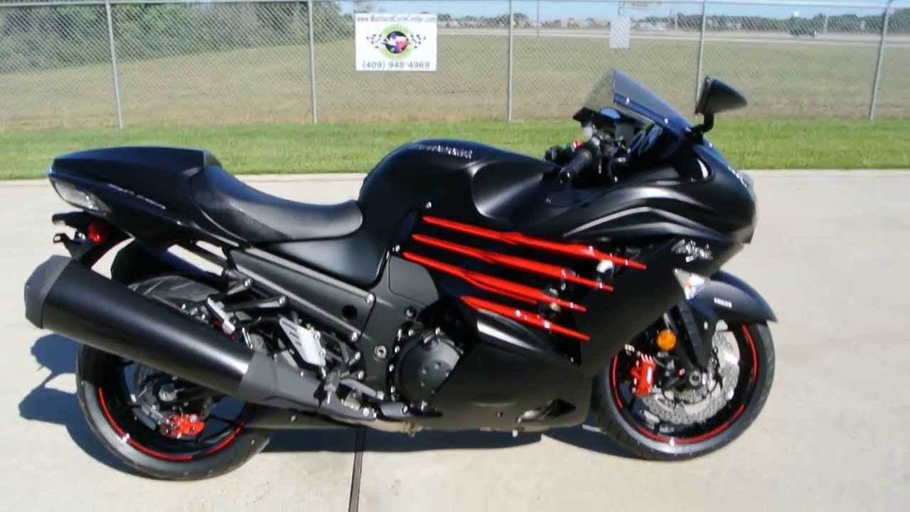 2014 Kawasaki ZX14R Ninja in Flat Ebony Review Overview ...