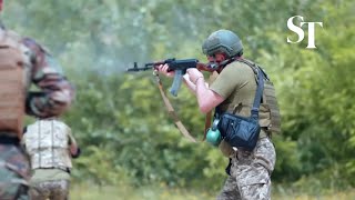 Ukraine's frontline fighters barring Russia’s advance screenshot 3