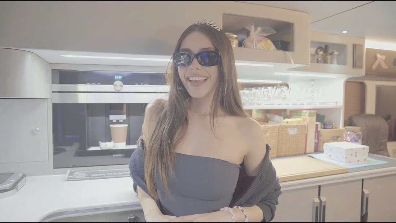 My European Tour Bus - Madison Beer